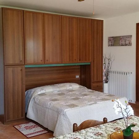 Case In Campagna Con Piscina A Todi Exterior photo